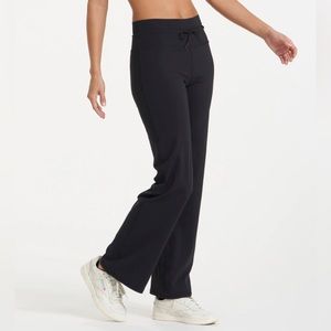 Vuori Daily Wideleg Pant, Black